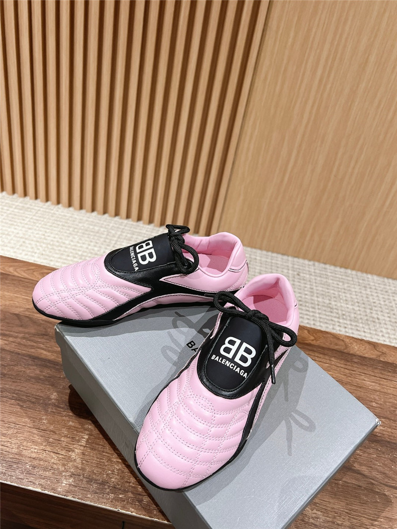 Ba1en*iaga zen sneaker pink