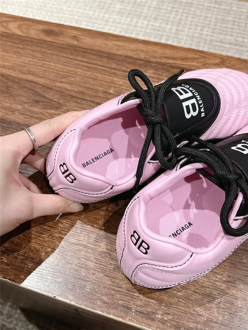 Ba1en*iaga zen sneaker pink