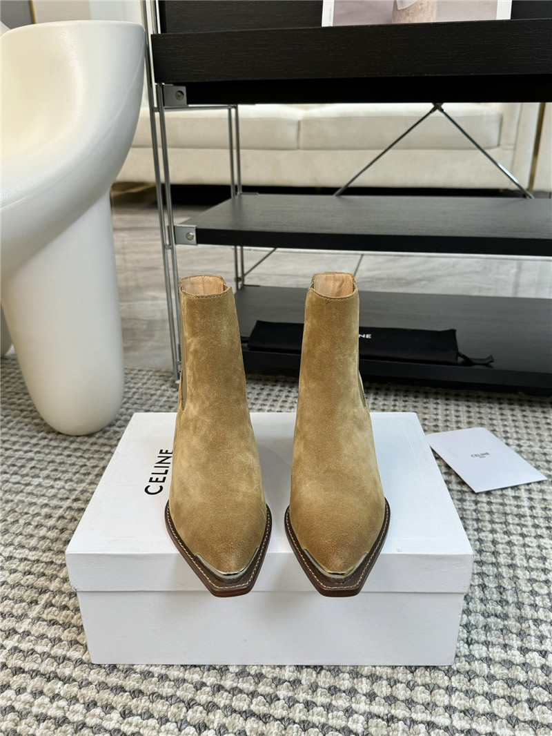 Ce1i*e western suede boot in brown