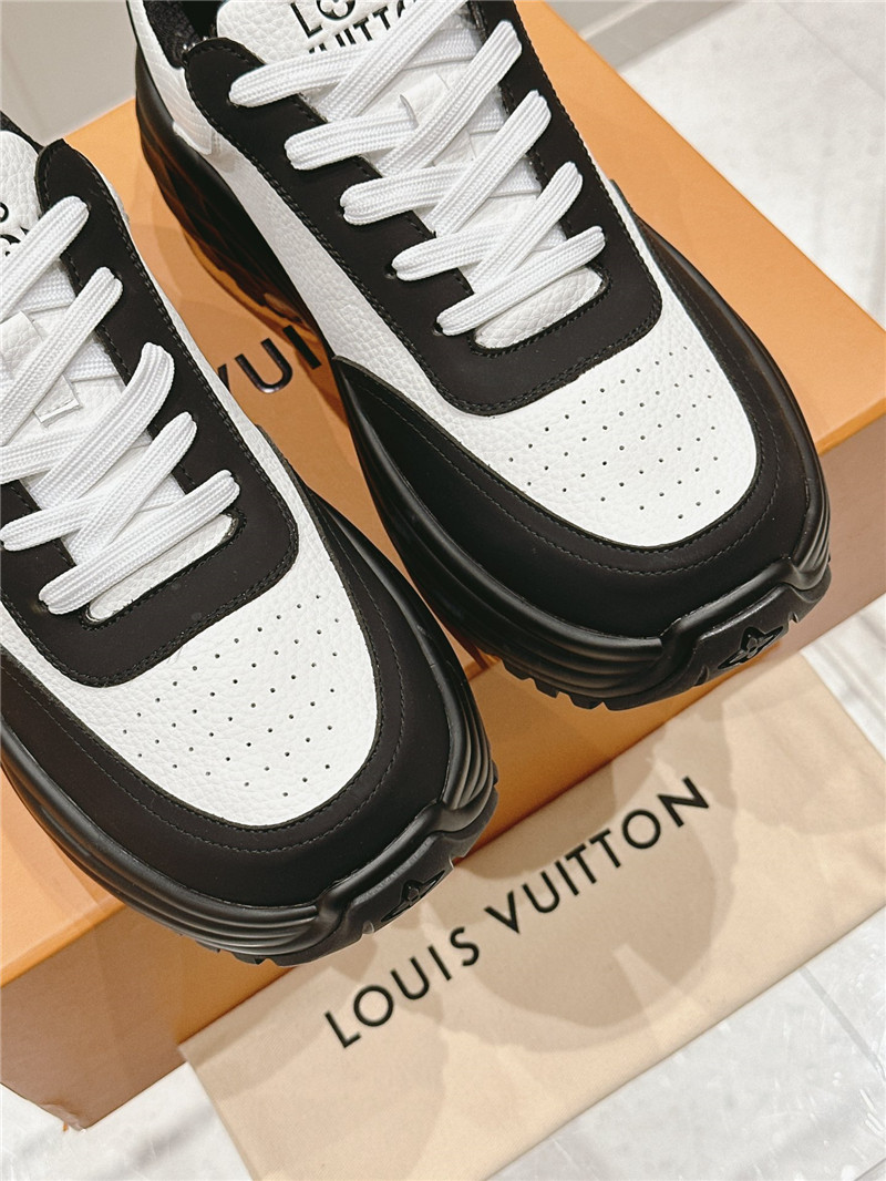 l0vis Vvtt0n lv run away sneaker black white