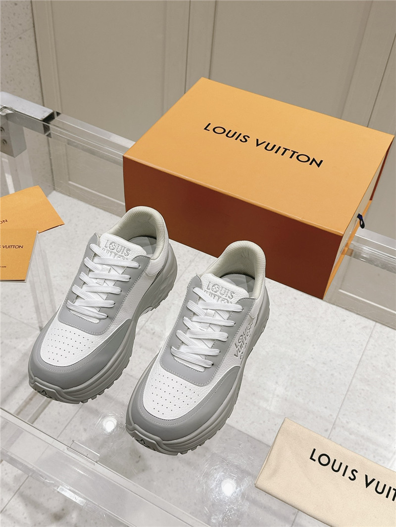 l0vis Vvtt0n run away sneaker gray white