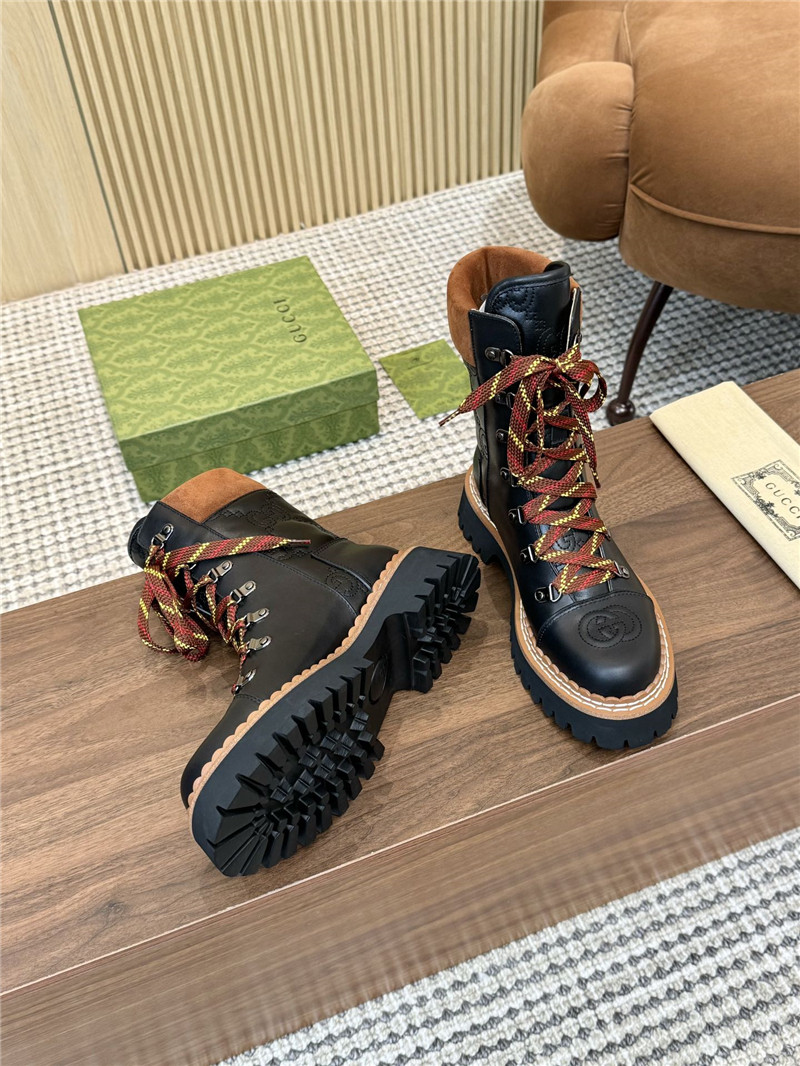 Gvc*1 gg brown quilted ankle boots