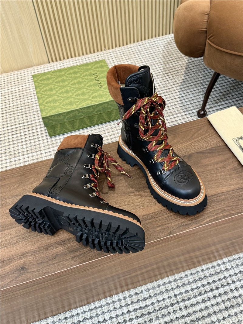 Gvc*1 gg brown quilted ankle boots