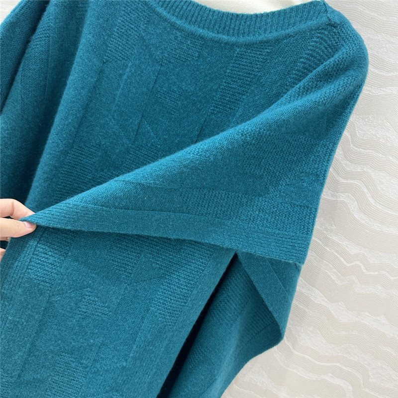 H**me5 cashmere cape