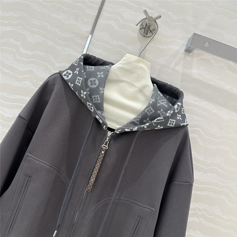 l0vis Vvtt0n lv sports suit