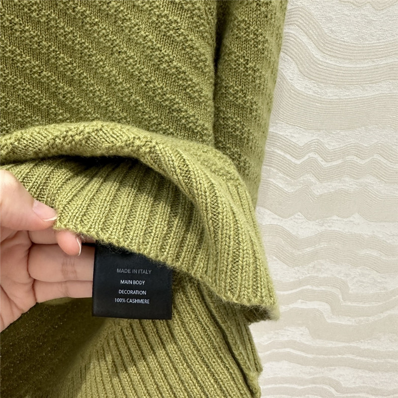 Pra*a crew neck twill rib-knit sweater green