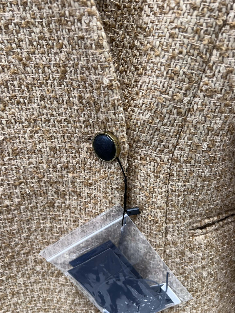 Y51 v -neck two -grain jacket