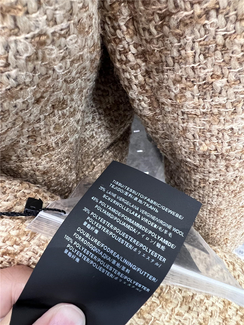 Y51 v -neck two -grain jacket