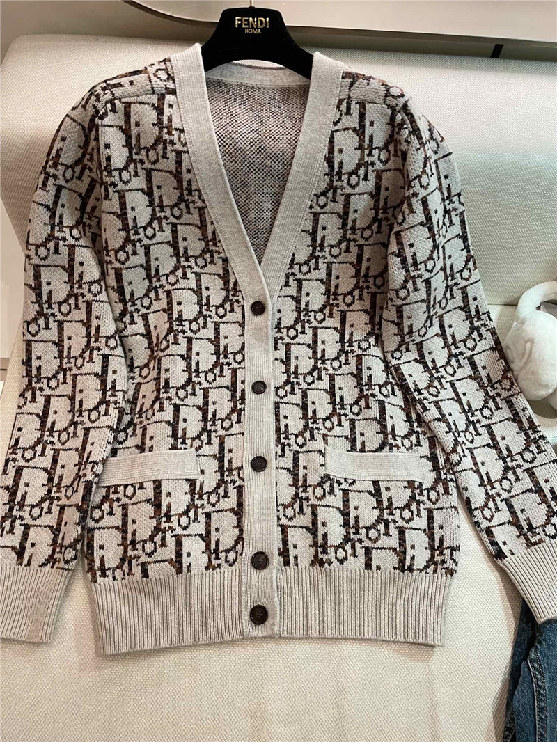 D10r oblique jacquard cardigan beige