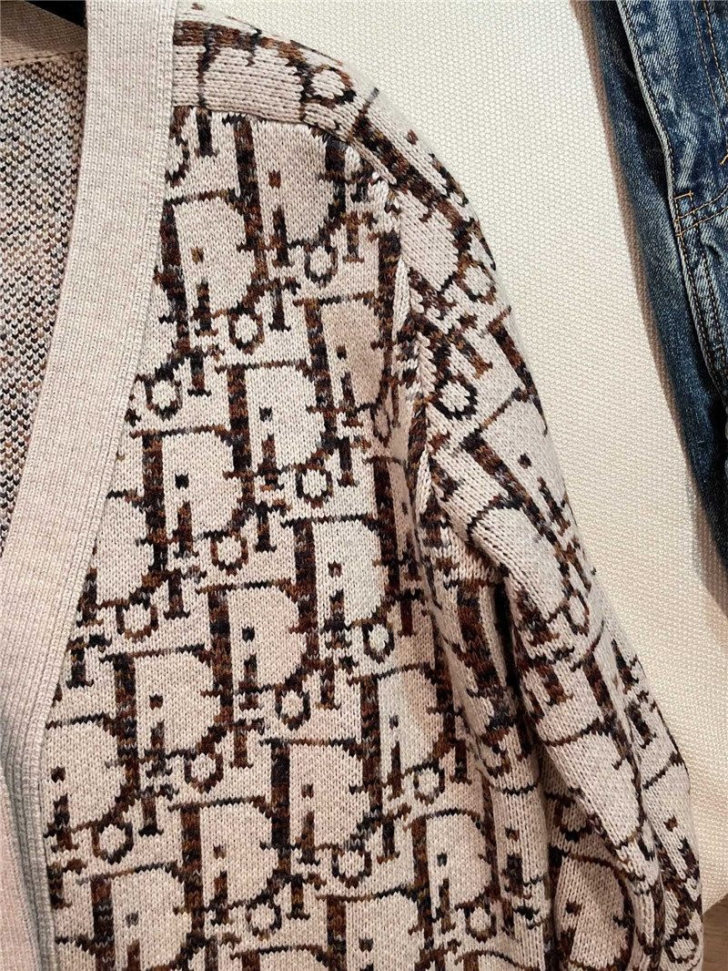 D10r oblique jacquard cardigan beige