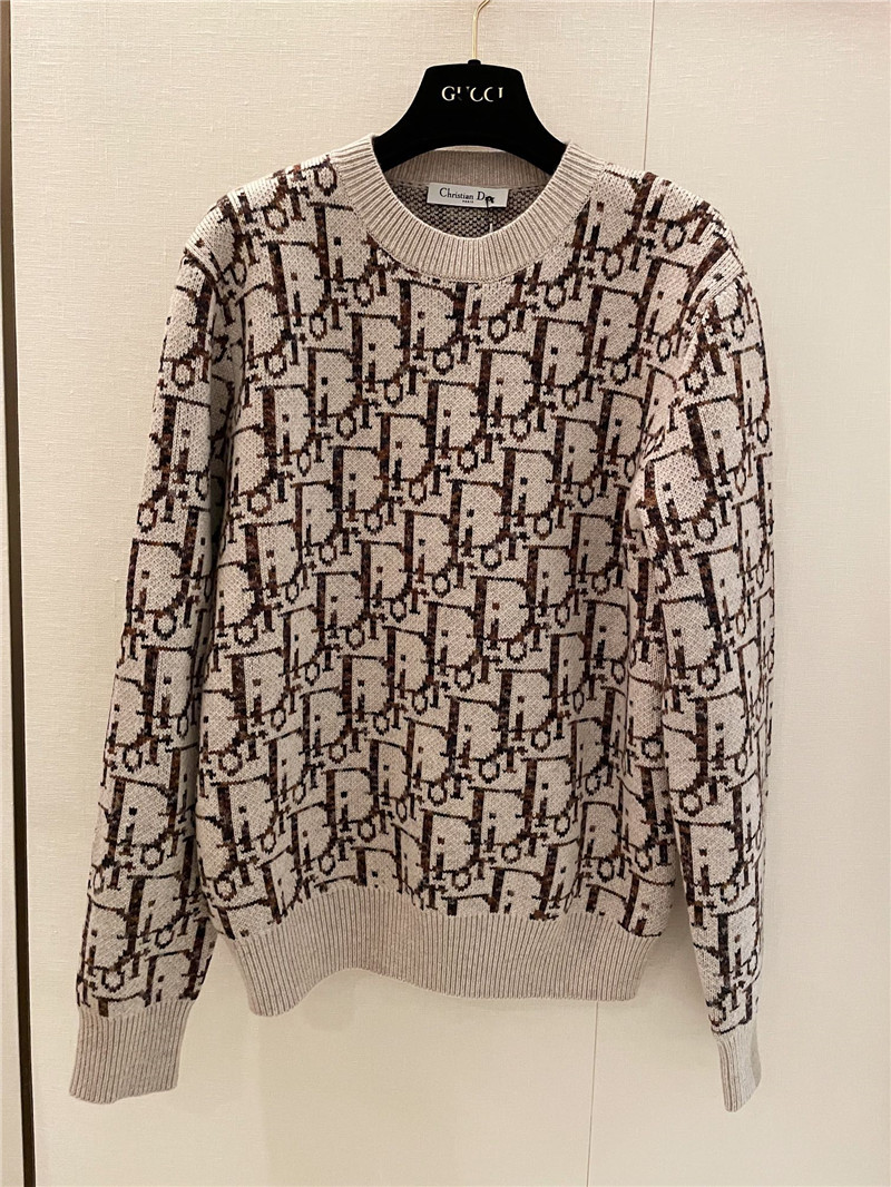 D10r oblique jacquard sweater beige
