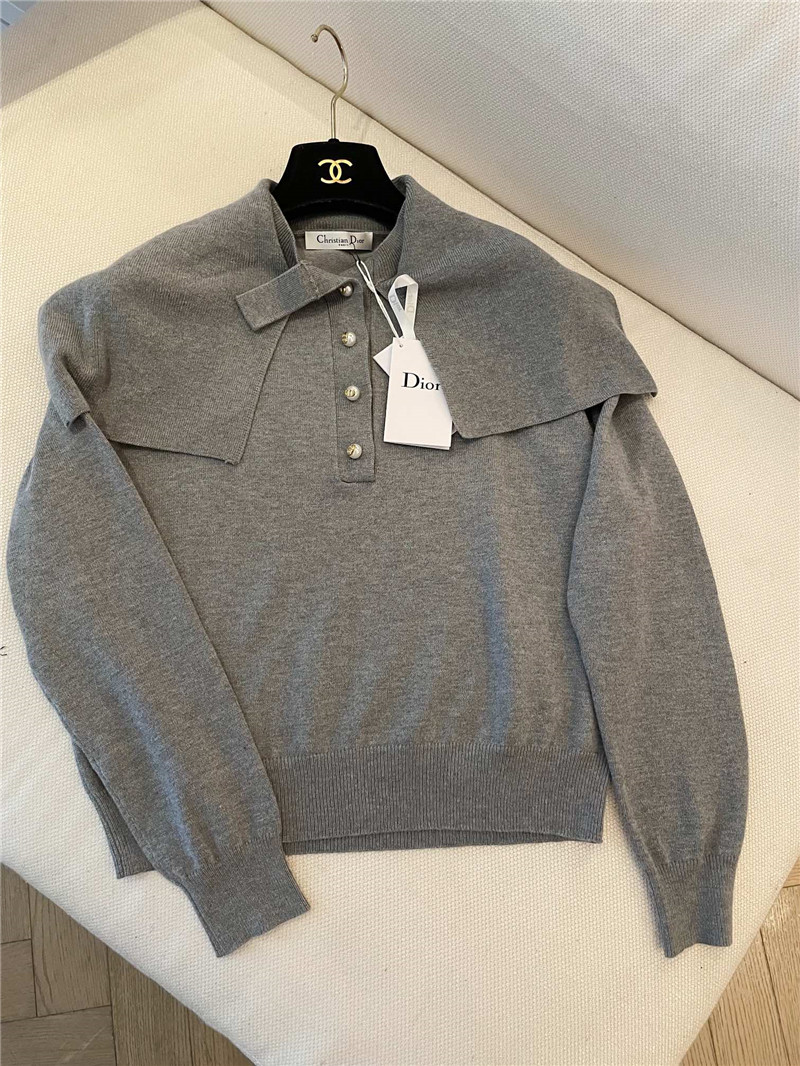 D10r crop cape cashmere sweater grey