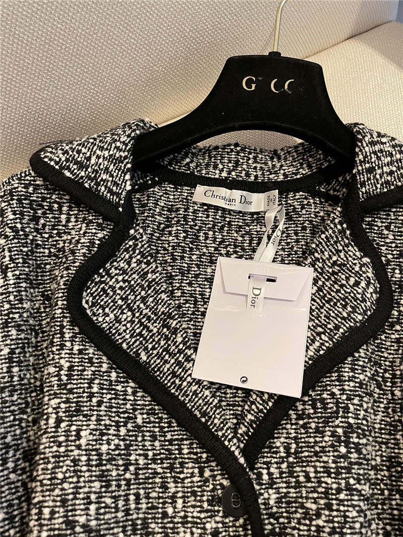 D10r waist knit short sleeve