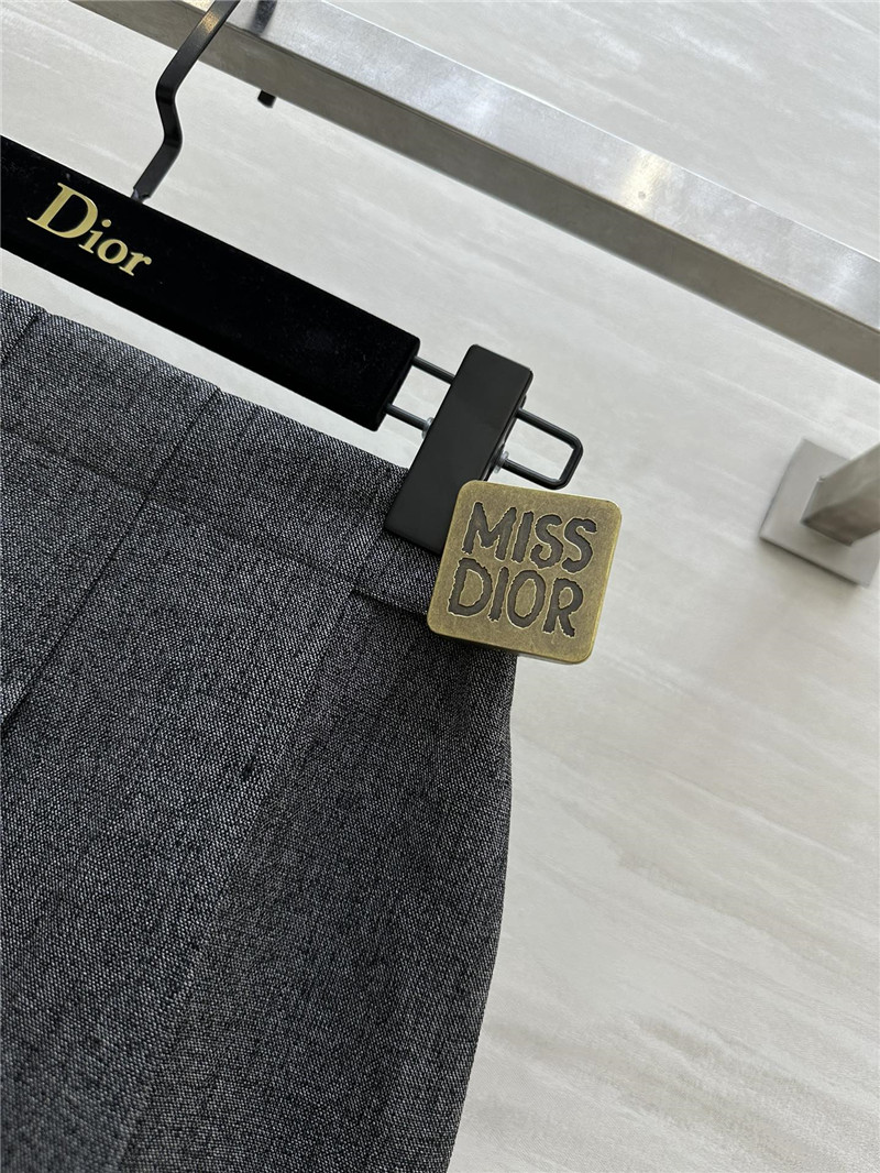 D10r irregular pleated skirt