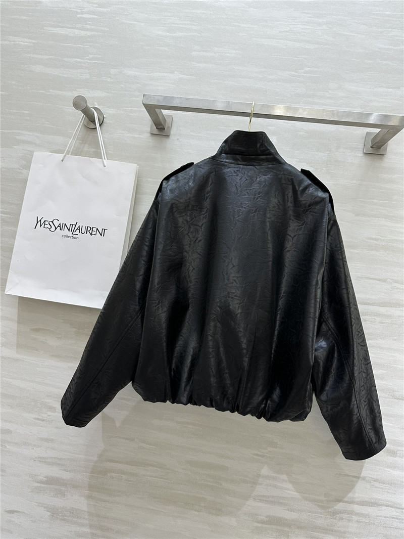 Y51 pleated trench coat