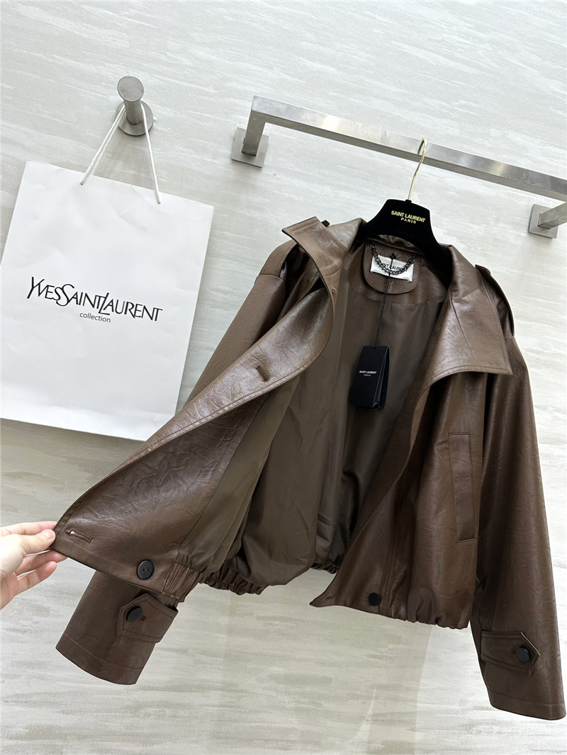 Y51 pleated trench coat