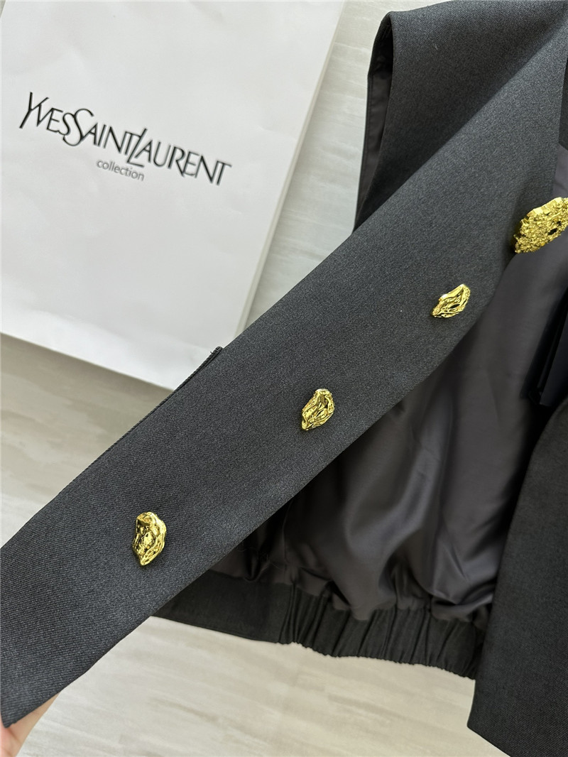 Y51 metal button vest