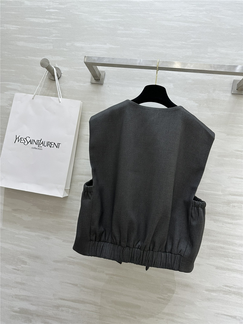 Y51 metal button vest