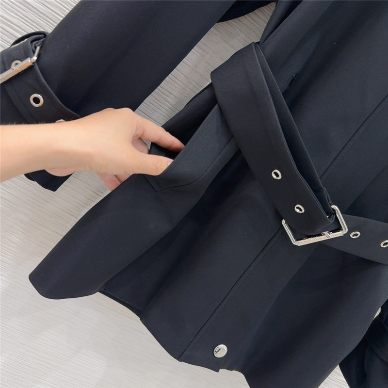 D10r elegant coat