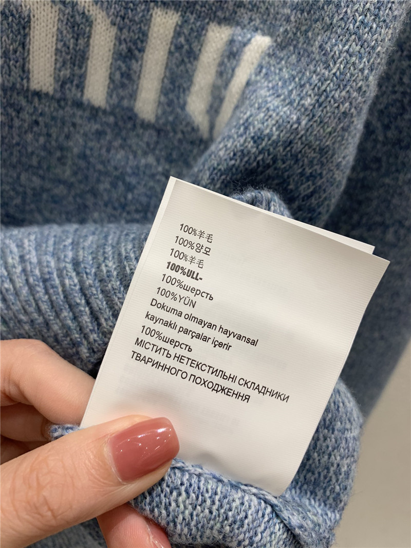 Miu Miu Logo-Intarsia Crop Wool Sweater in Blue