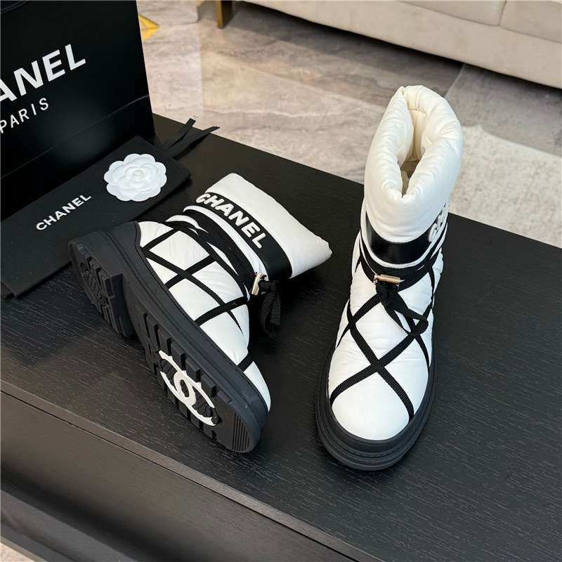 Ch**el white calfskin nylon snow boots