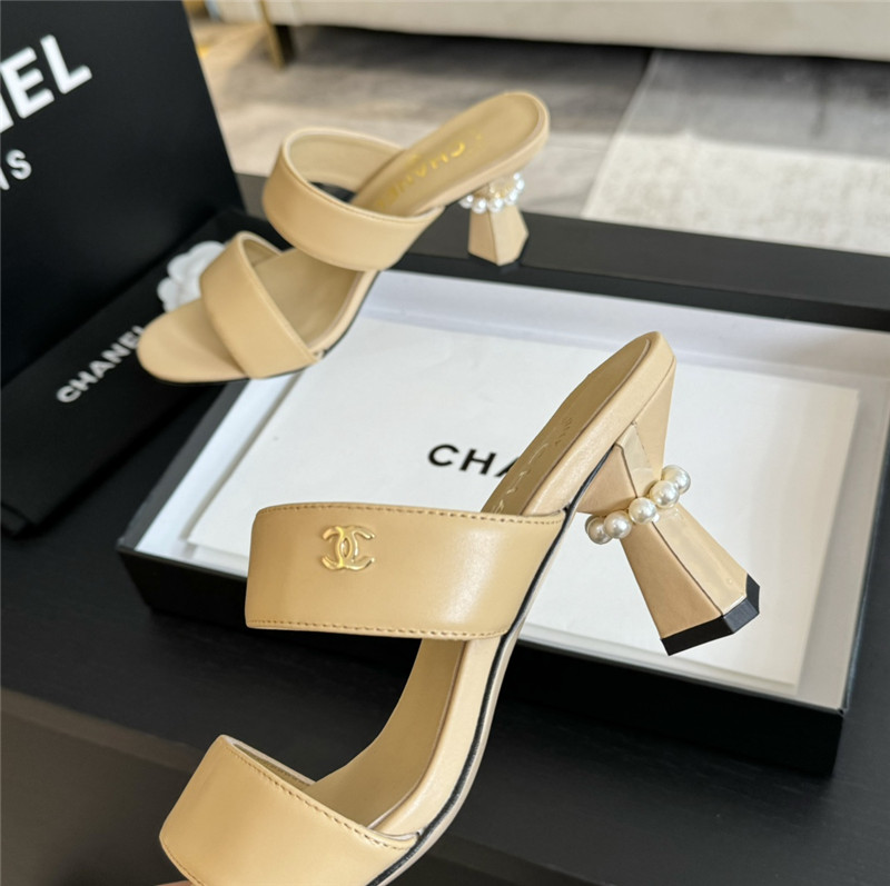 Ch**el pearl heel nude smooth leather mules
