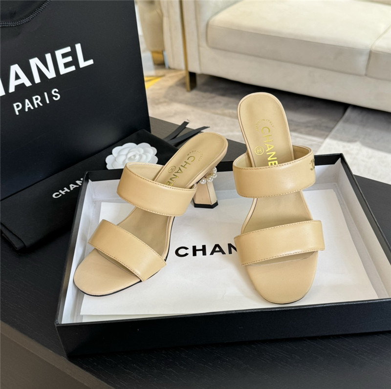 Ch**el pearl heel nude smooth leather mules