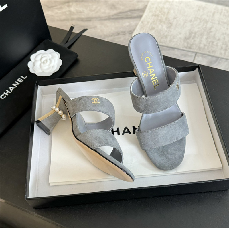 Ch**el pearl heel slippers