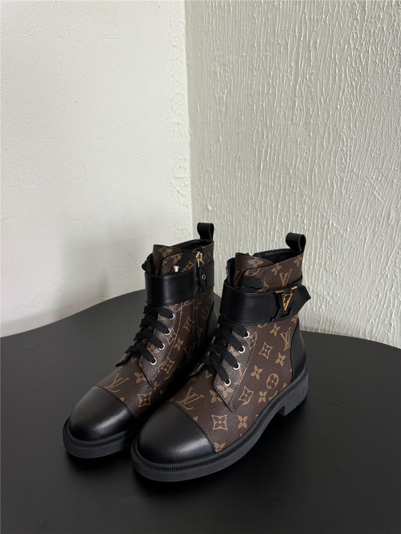 l0vis Vvtt0n wonderland flat ranger boots
