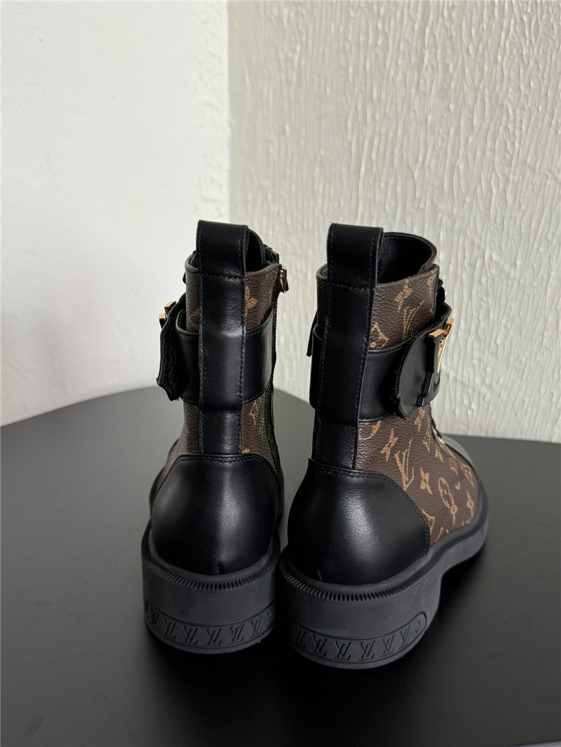 l0vis Vvtt0n wonderland flat ranger boots