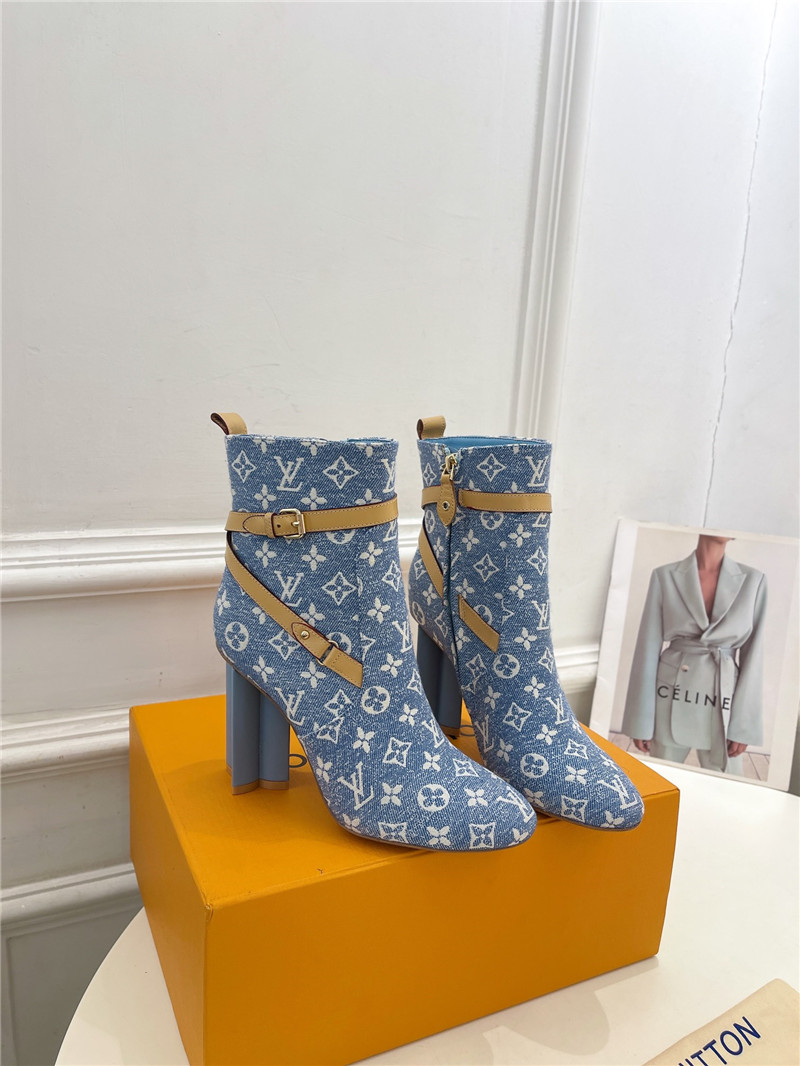 l0vis Vvtt0n light blue denim monogram silhouette ankle boots