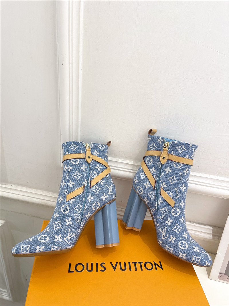 l0vis Vvtt0n light blue denim monogram silhouette ankle boots