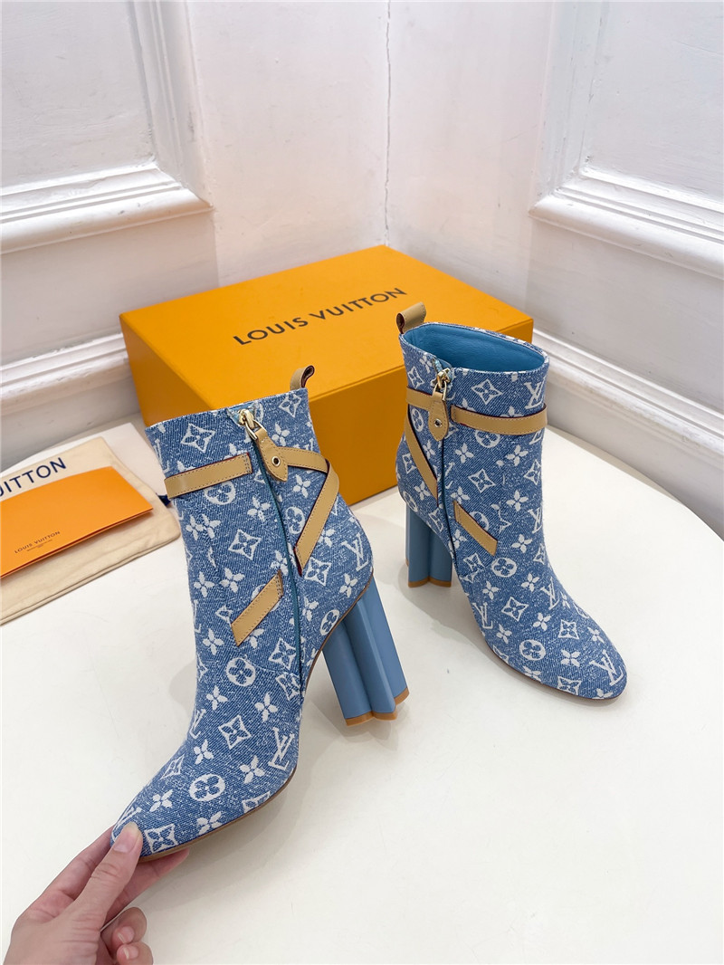 l0vis Vvtt0n light blue denim monogram silhouette ankle boots