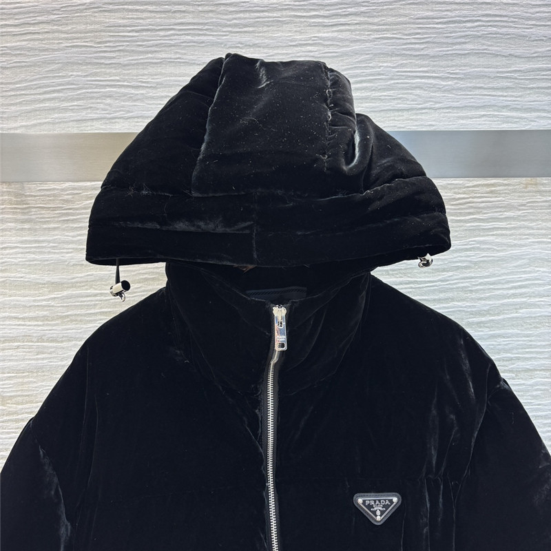 Pra*a waist down jacket