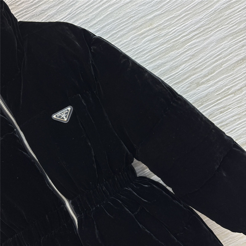 Pra*a waist down jacket