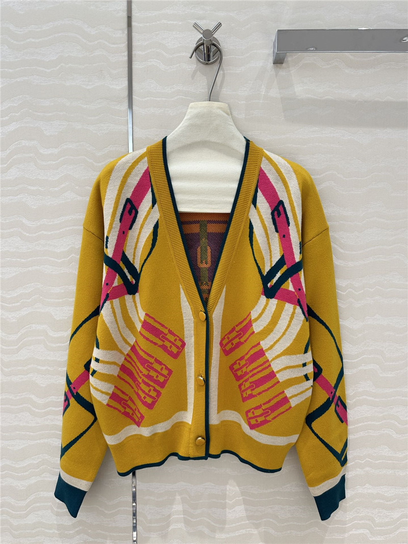 H**me5 mors à jouets cardigan yellow