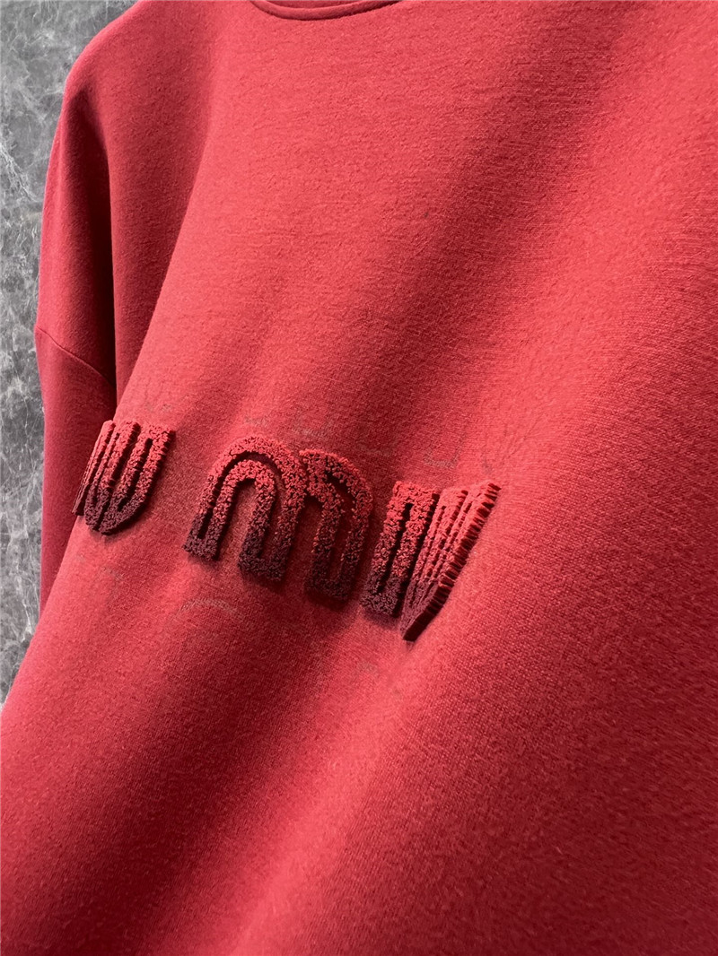 M1um1u sweatshirt + short skirt set