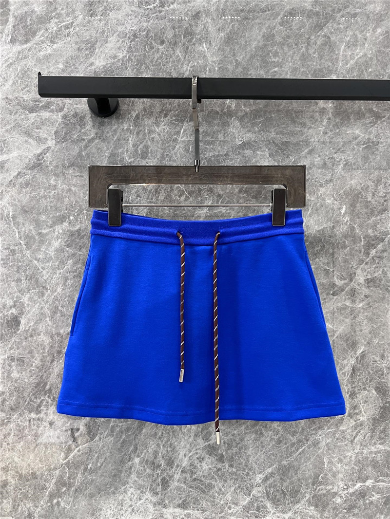 M1um1u sweatshirt + short skirt set