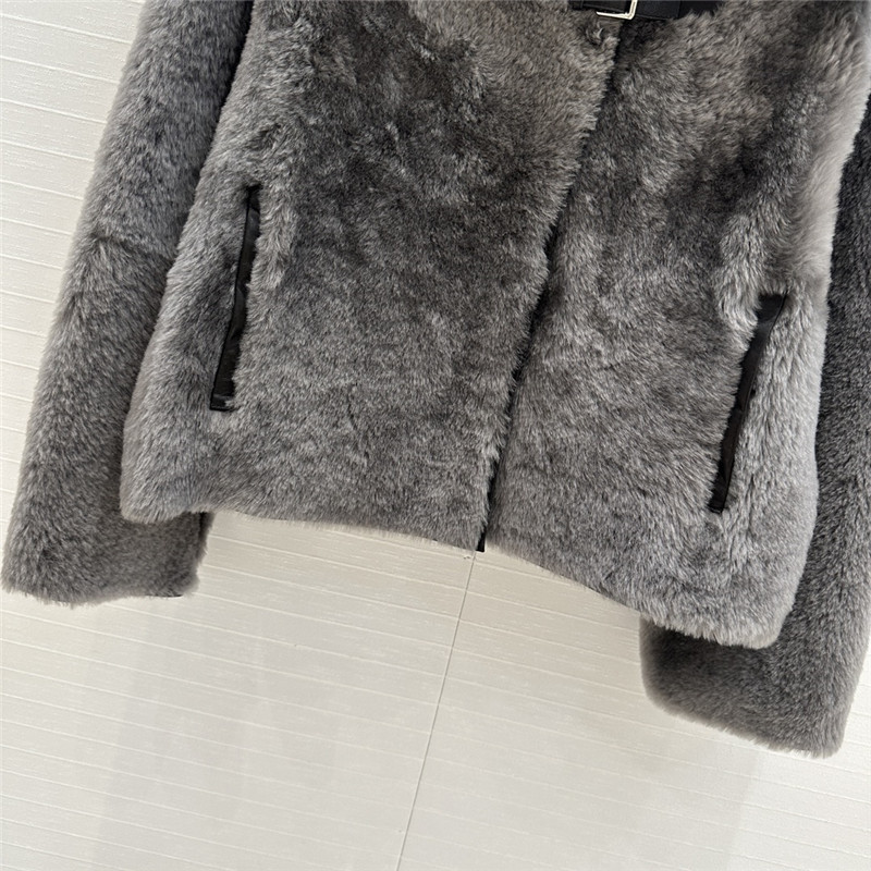 H**me5 short shearling jacket