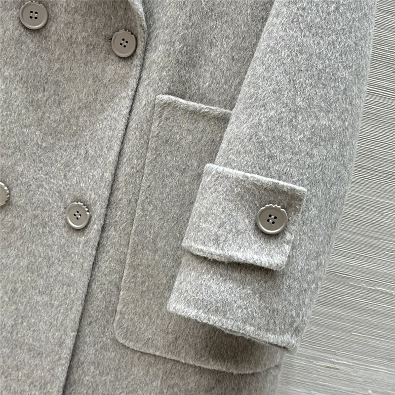 Vanitoo cashmere coat