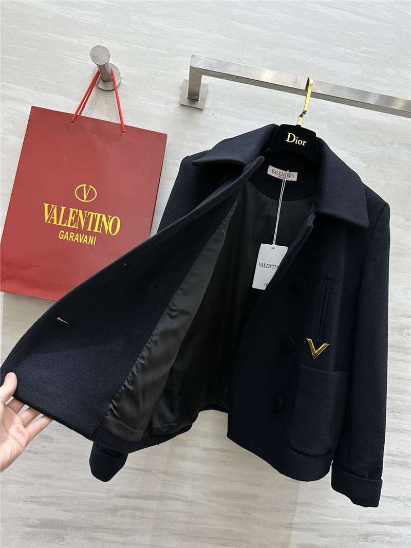 Va1e*ntin0 wool coat