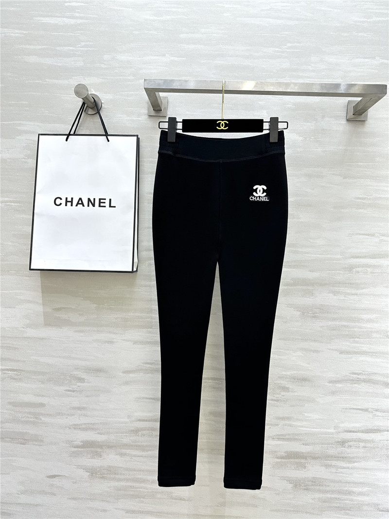 Ch**el cropped pants