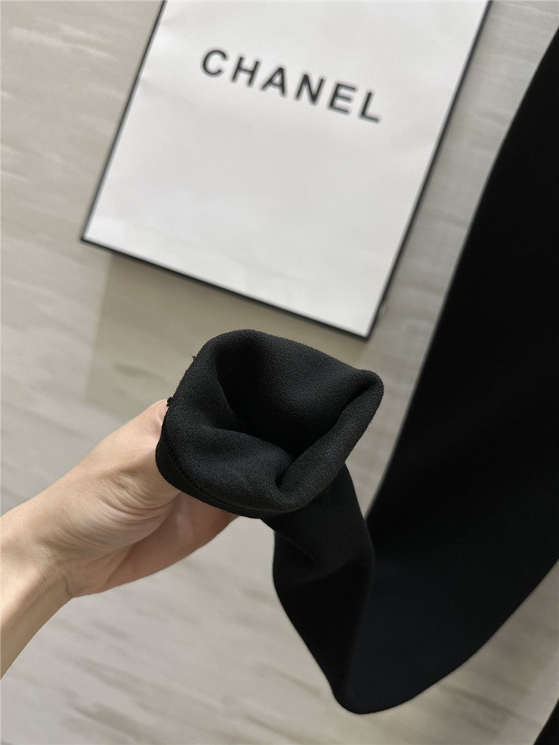 Ch**el cropped pants