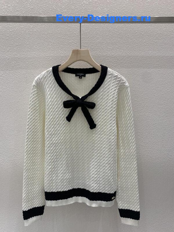 Ch**el contrast bow tie neck sweater in white