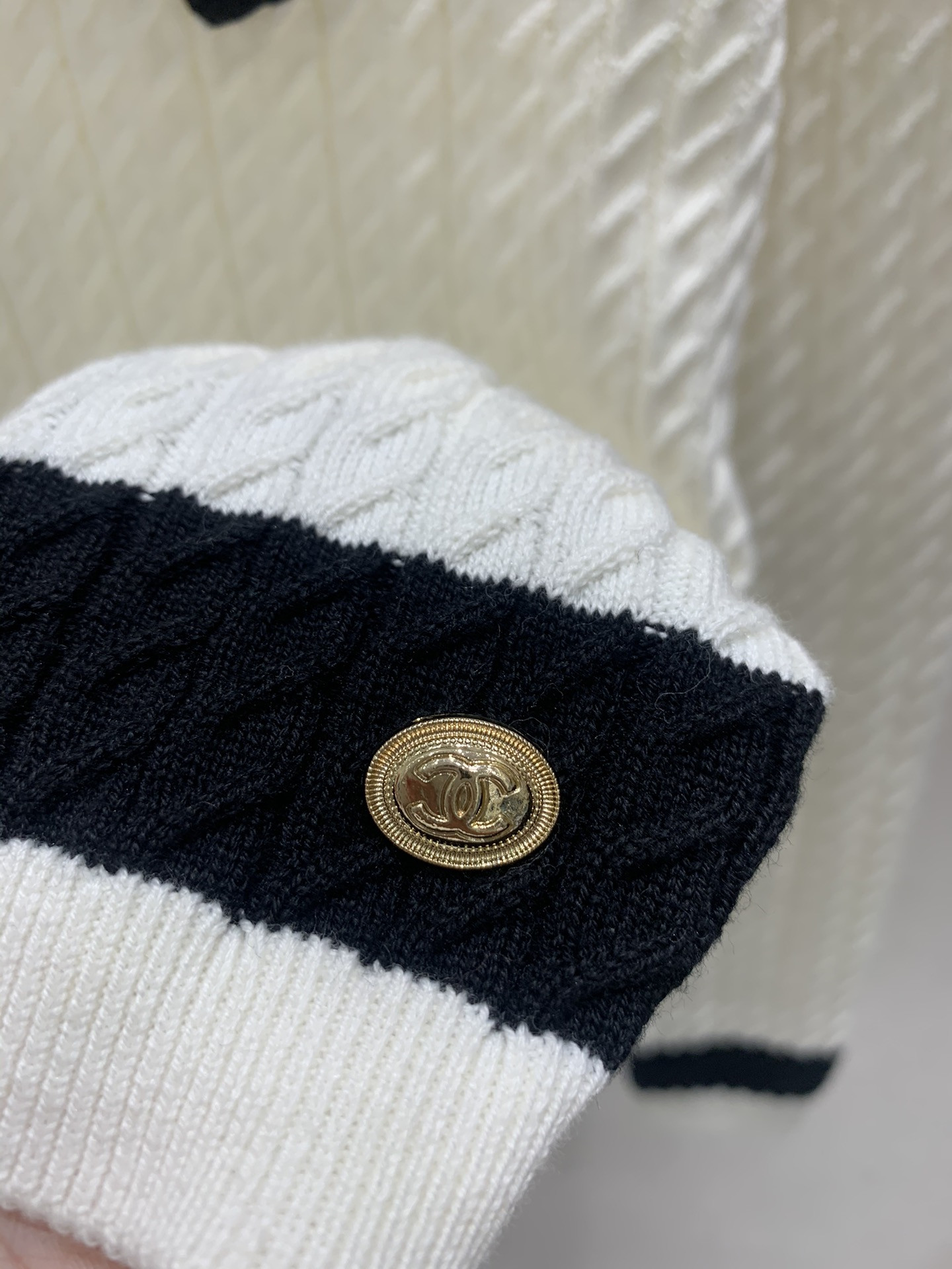 Ch**el contrast bow tie neck sweater in white