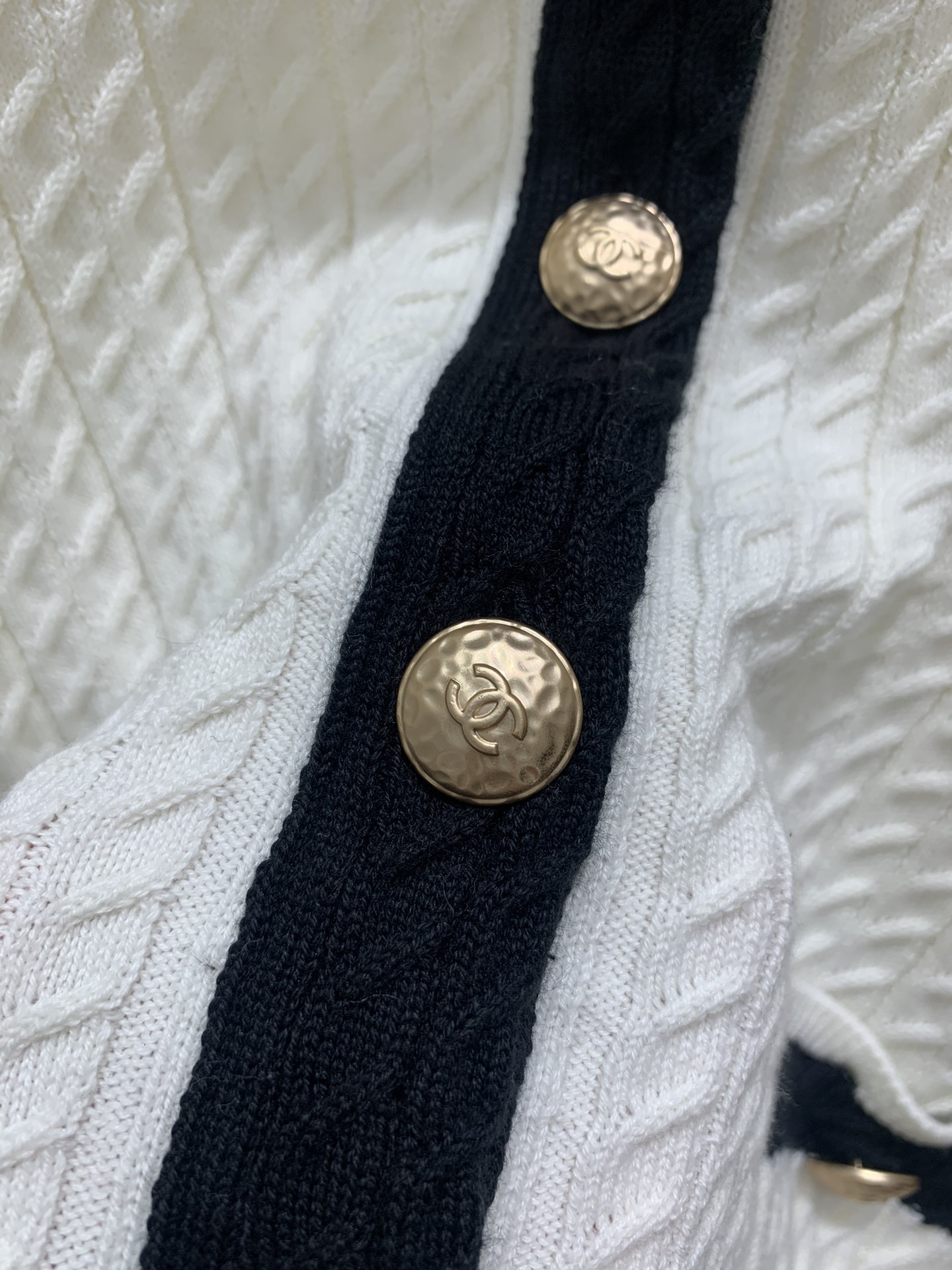 Ch**el contrast v-neck cardigan in white