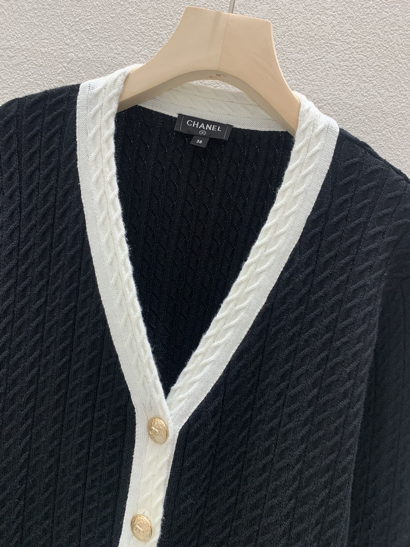 Ch**el contrast v-neck cardigan in black