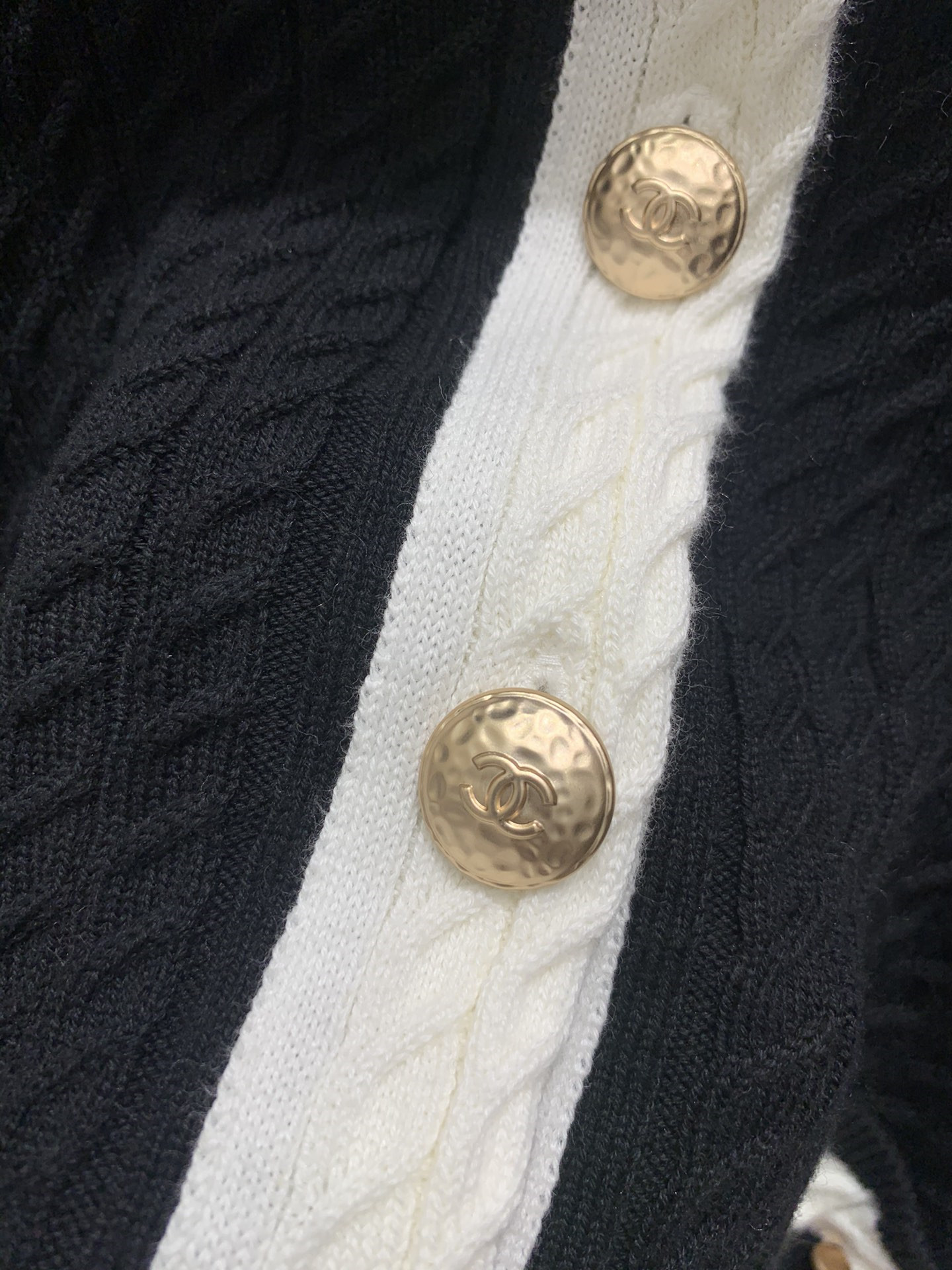 Ch**el contrast v-neck cardigan in black