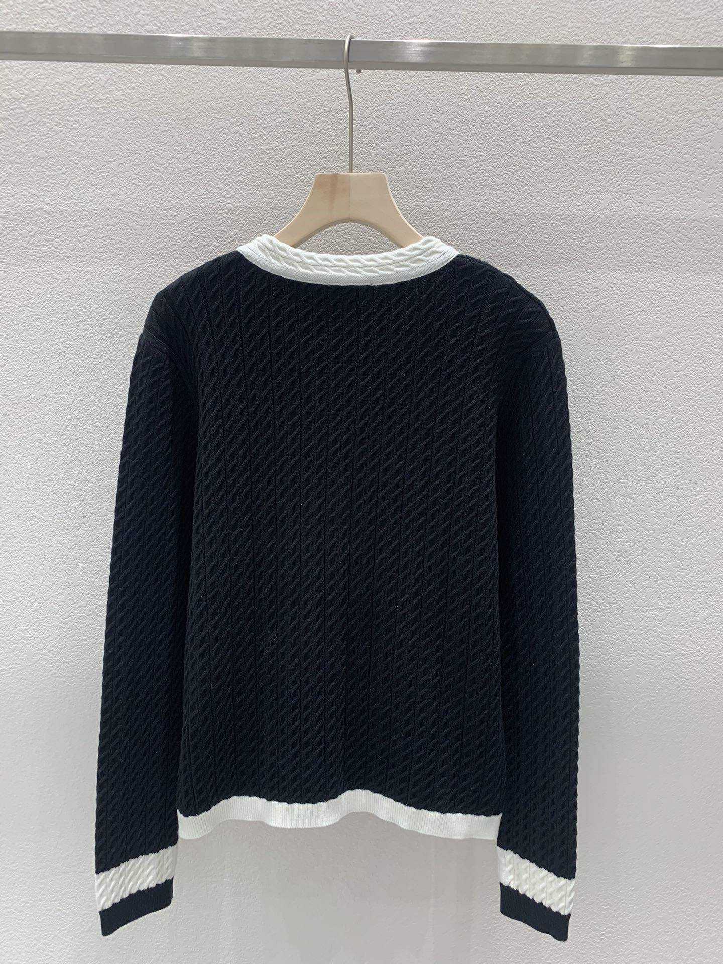 Ch**el contrast v-neck cardigan in black