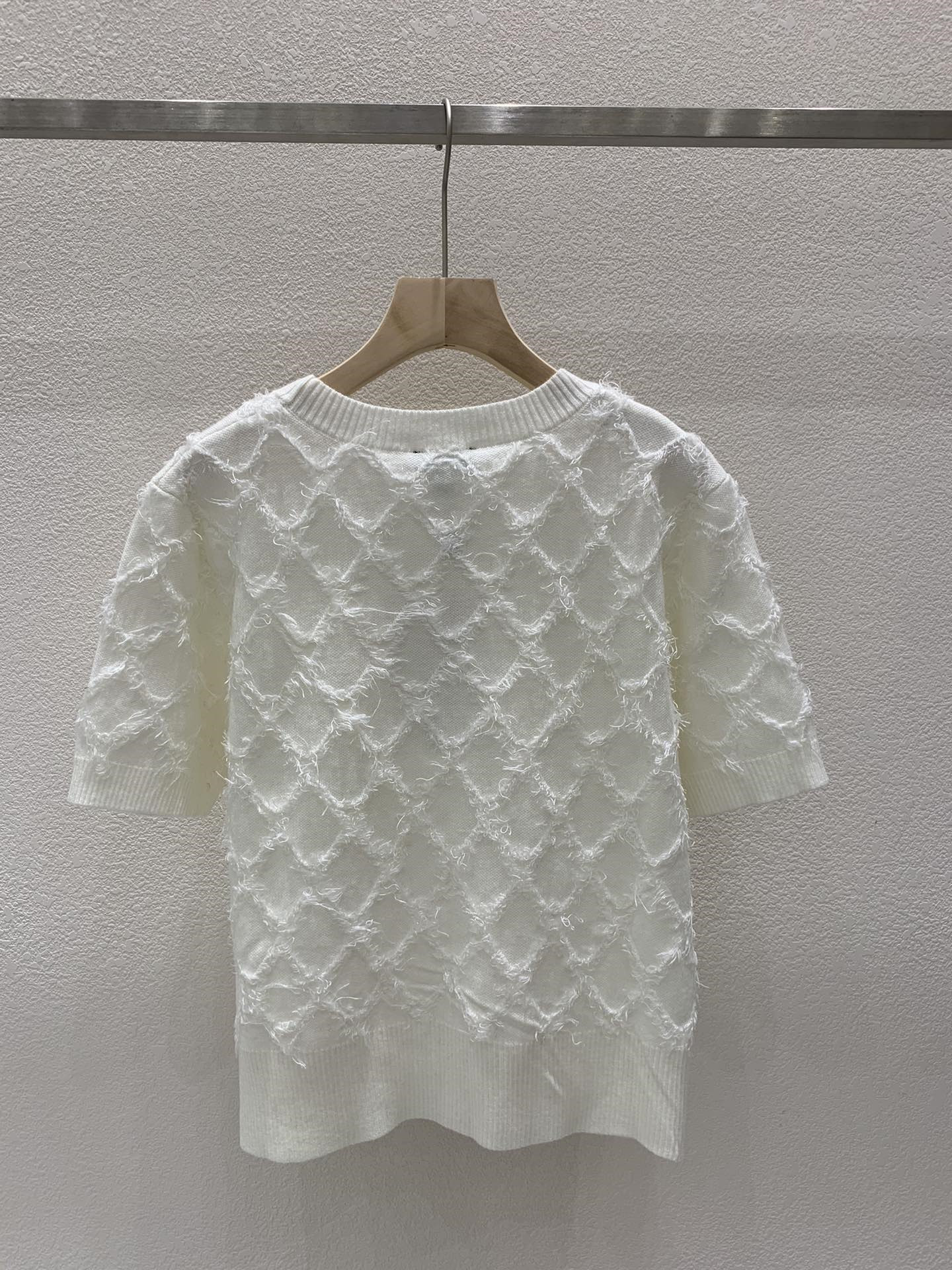 ch**el D1am0nd blend knit short-sleeve top white